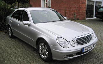 Вид спереди » 2005 Мерседес E 220