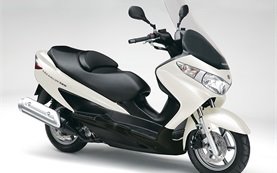 Suzuki Burgman 125cc - наем на скутер в Майорка